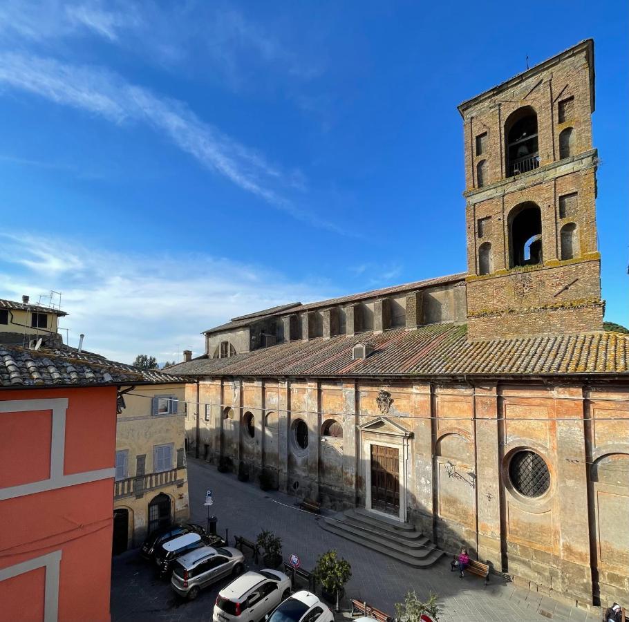Nepi - Appartamento Centro Storico Duomo Экстерьер фото